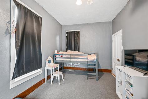 608 E Washington Street Center Point IA 52213