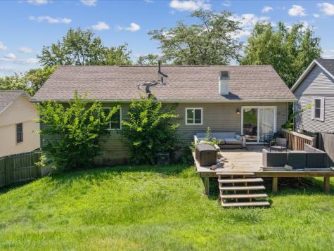 633 Olive Drive NW Cedar Rapids IA 52405