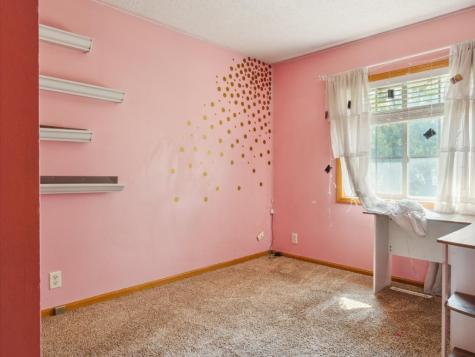 633 Olive Drive NW Cedar Rapids IA 52405