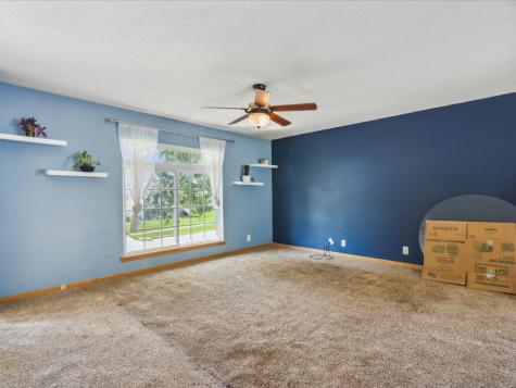 633 Olive Drive NW Cedar Rapids IA 52405