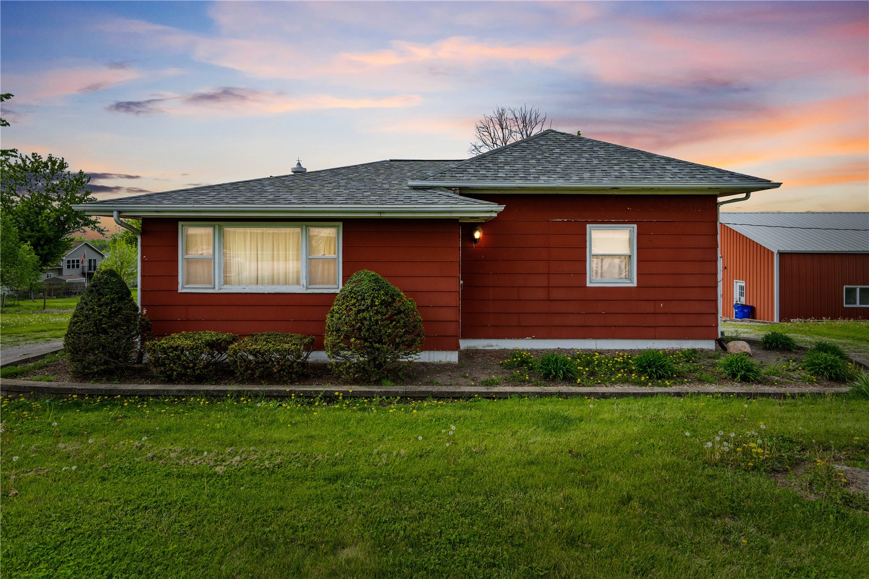 1895 33rd Avenue SW Cedar Rapids IA 52404