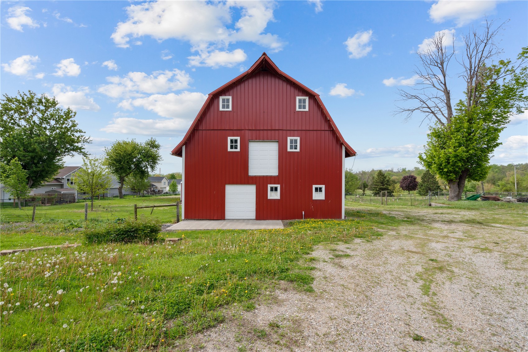 1895 33rd Avenue SW Cedar Rapids IA 52404