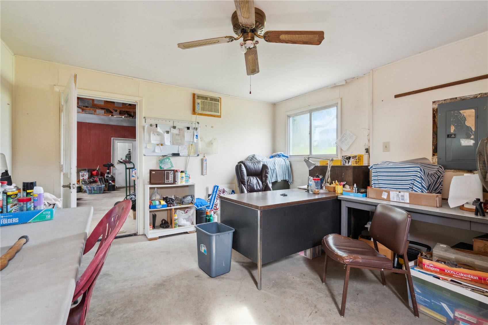1895 33rd Avenue SW Cedar Rapids IA 52404