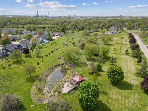 1895 33rd Avenue SW Cedar Rapids IA 52404