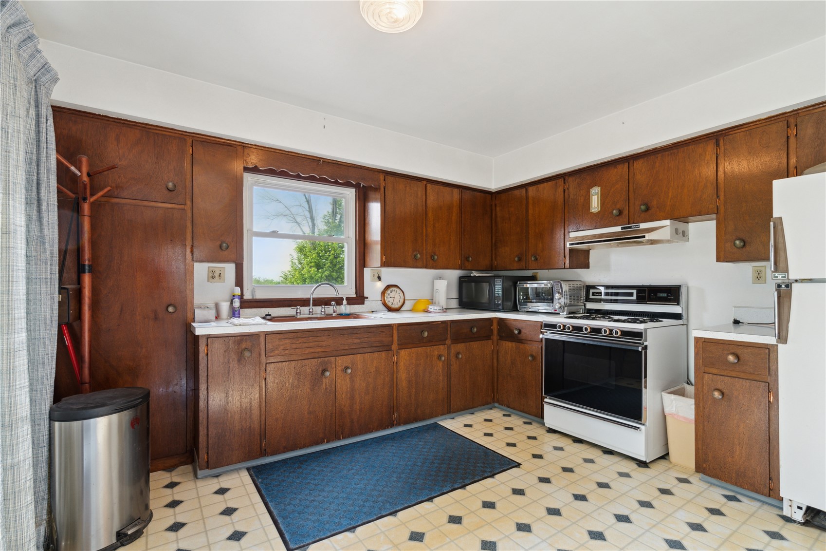 1895 33rd Avenue SW Cedar Rapids IA 52404