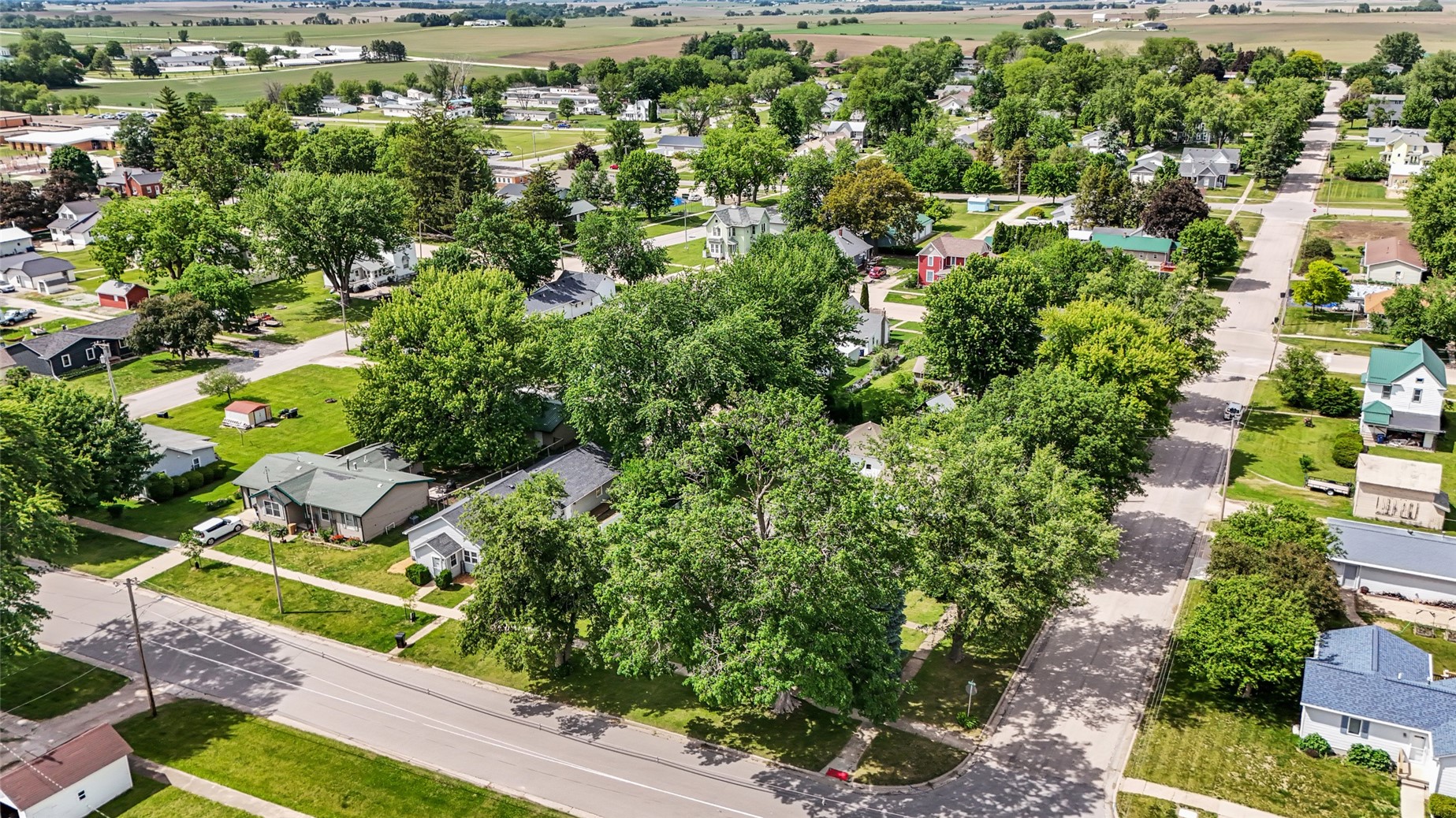 502 W 4th Street Tipton IA 52772