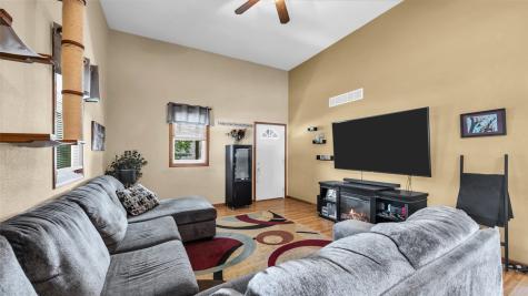 502 W 4th Street Tipton IA 52772