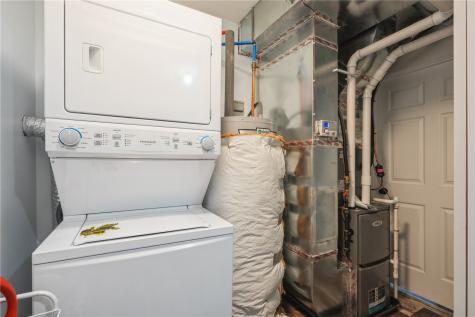 1413 J Street Cedar Rapids IA 52404