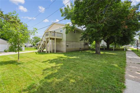1413 J Street Cedar Rapids IA 52404