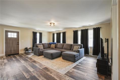 1413 J Street Cedar Rapids IA 52404
