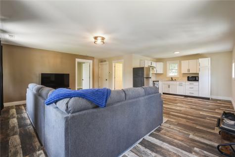 1413 J Street Cedar Rapids IA 52404