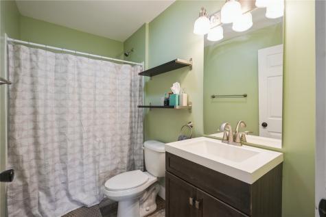 1413 J Street Cedar Rapids IA 52404