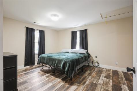 1413 J Street Cedar Rapids IA 52404