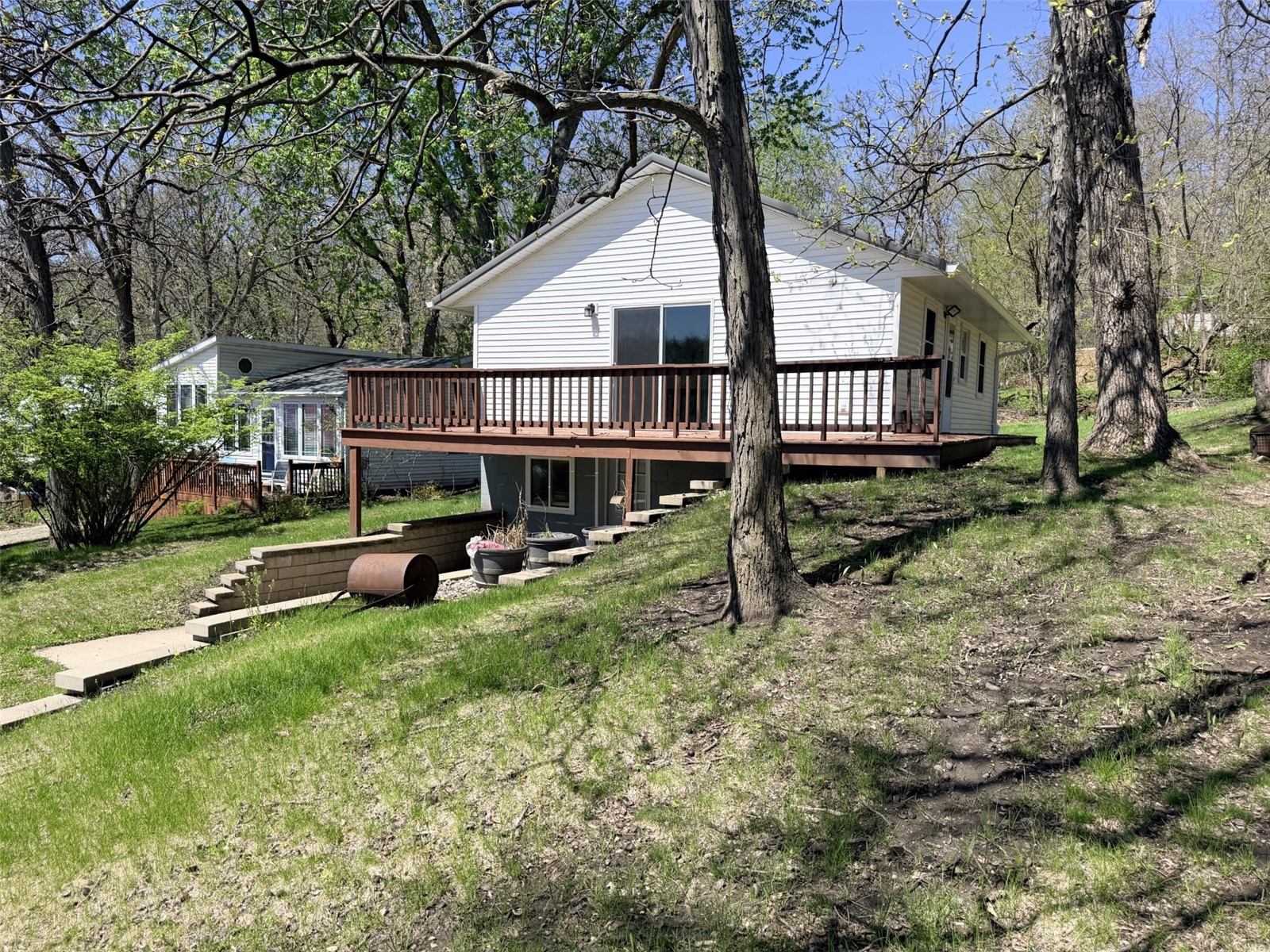 6181&6182 North Lakeshore Drive Brooklyn IA 52211