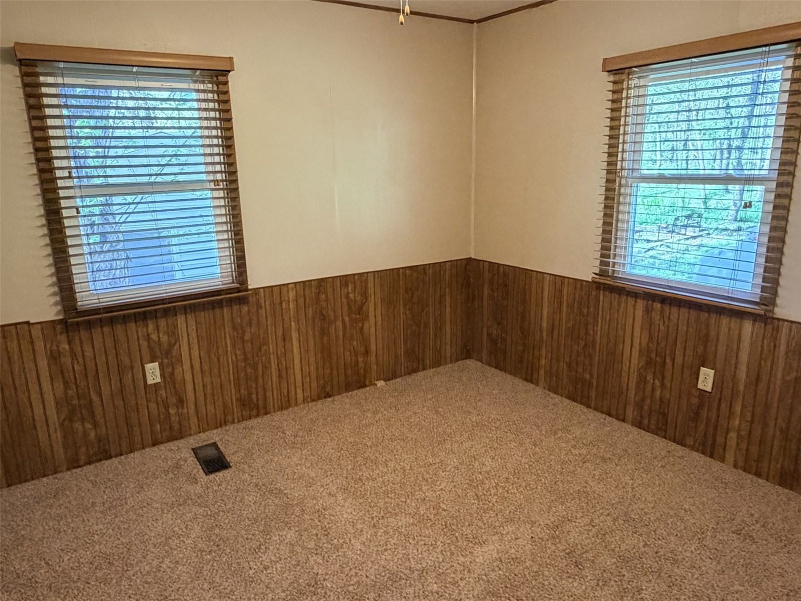 6181&6182 North Lakeshore Drive Brooklyn IA 52211