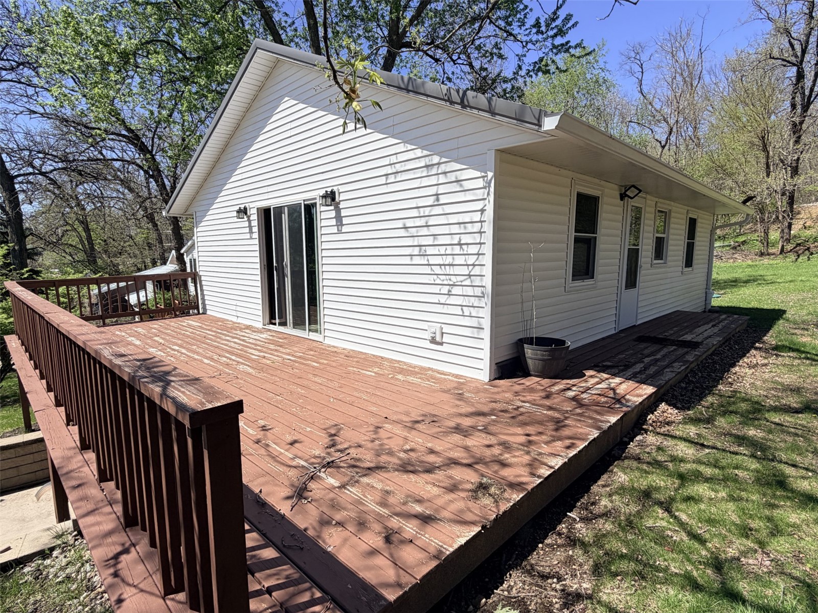 6181&6182 North Lakeshore Drive Brooklyn IA 52211
