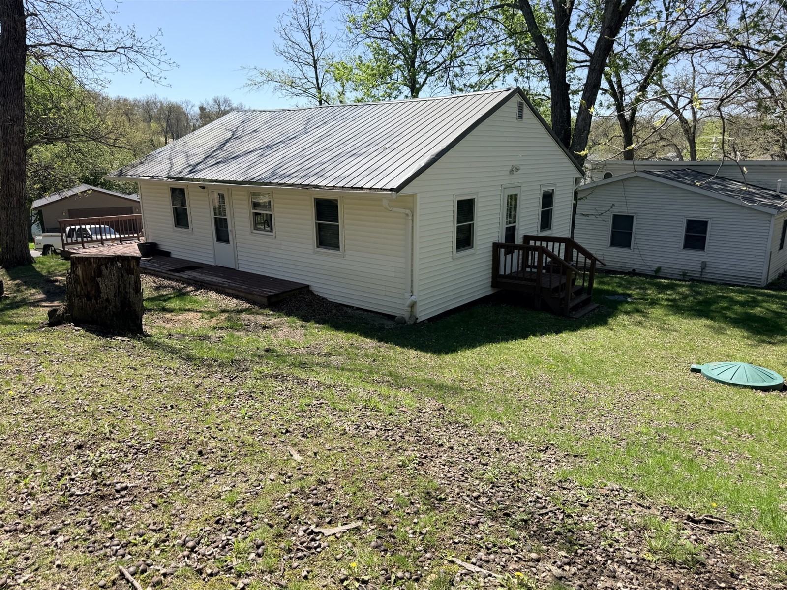 6181&6182 North Lakeshore Drive Brooklyn IA 52211