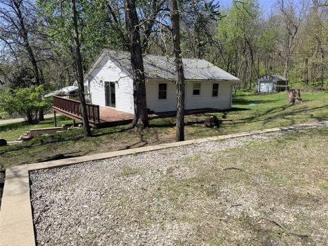 6181&6182 North Lakeshore Drive Brooklyn IA 52211