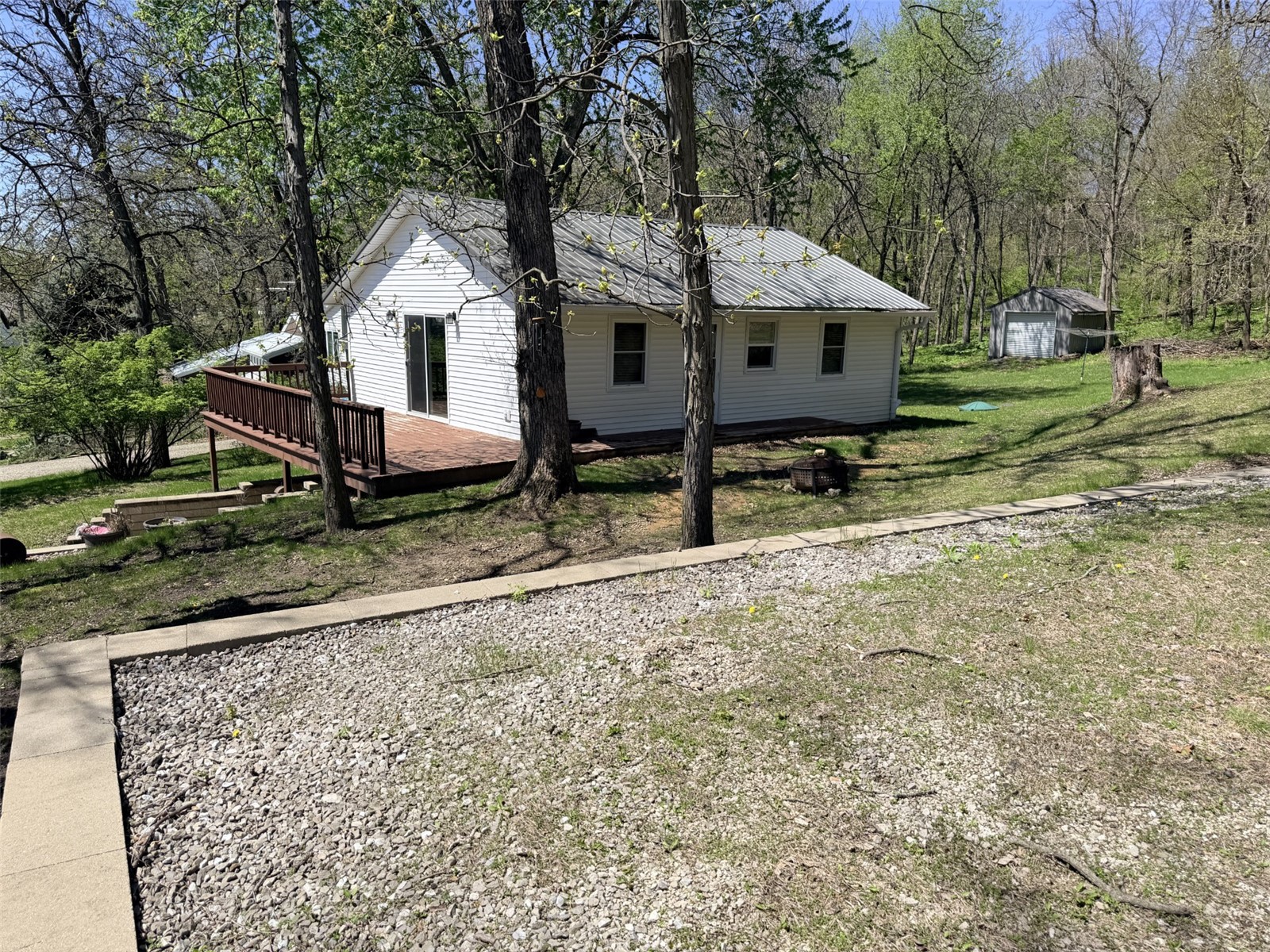 6181&6182 North Lakeshore Drive Brooklyn IA 52211