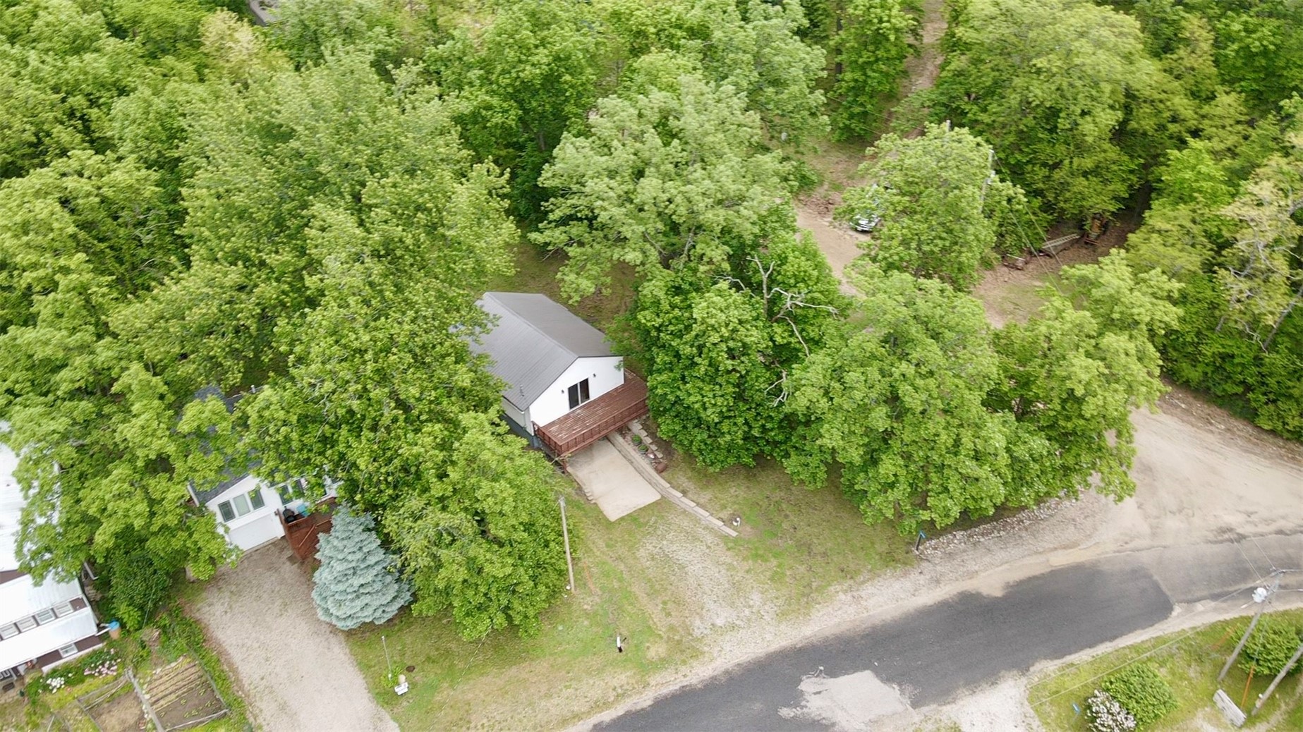 6181&6182 North Lakeshore Drive Brooklyn IA 52211