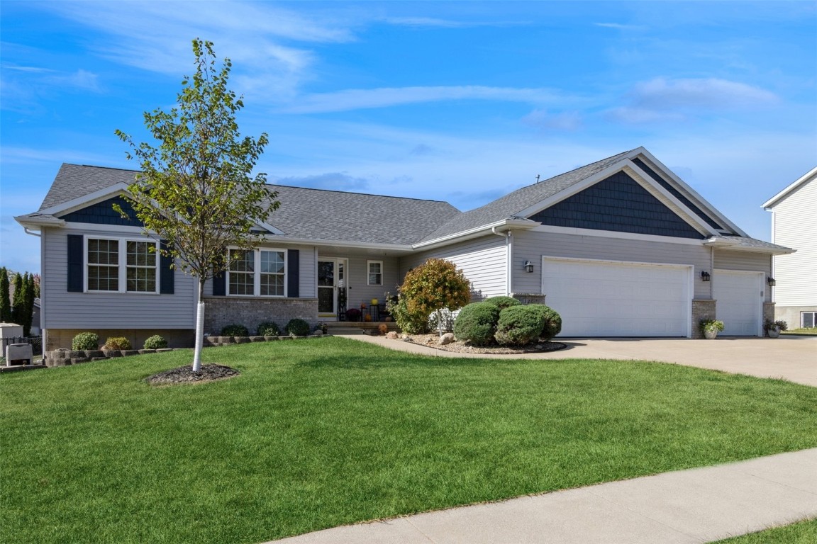 120 Highland Avenue Fairfax IA 52228
