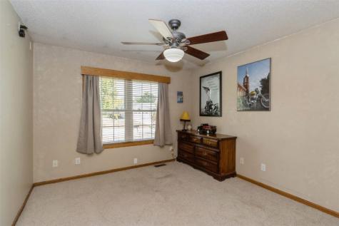 120 Highland Avenue Fairfax IA 52228