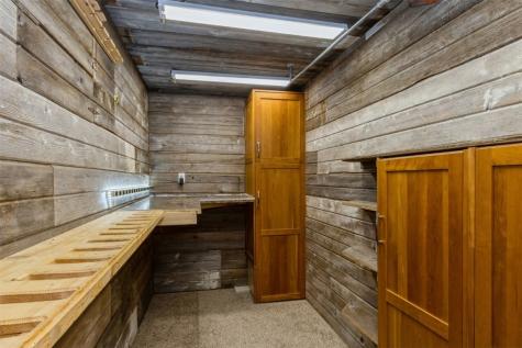 120 Highland Avenue Fairfax IA 52228