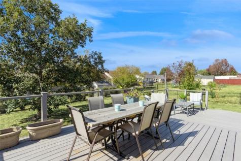 120 Highland Avenue Fairfax IA 52228
