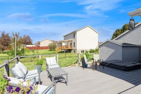 120 Highland Avenue Fairfax IA 52228