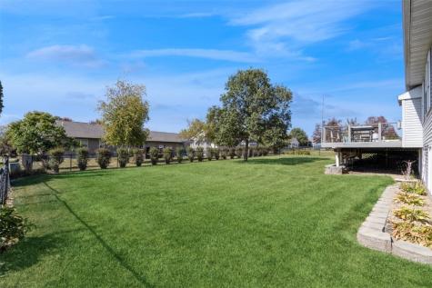 120 Highland Avenue Fairfax IA 52228