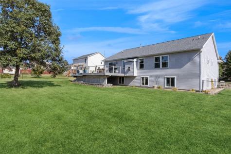 120 Highland Avenue Fairfax IA 52228