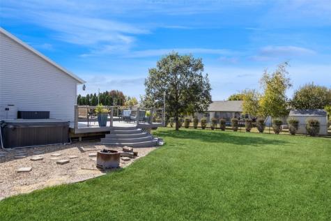120 Highland Avenue Fairfax IA 52228