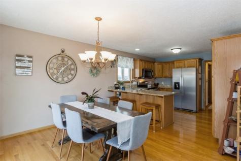 120 Highland Avenue Fairfax IA 52228