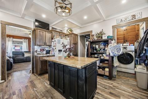 1616 1st Avenue NW Cedar Rapids IA 22405