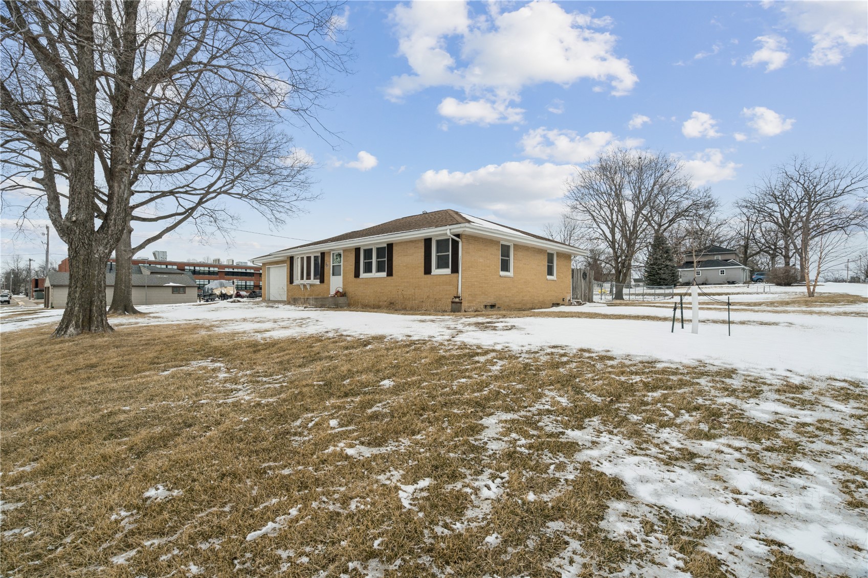 508 Valley Street Center Point IA 52213