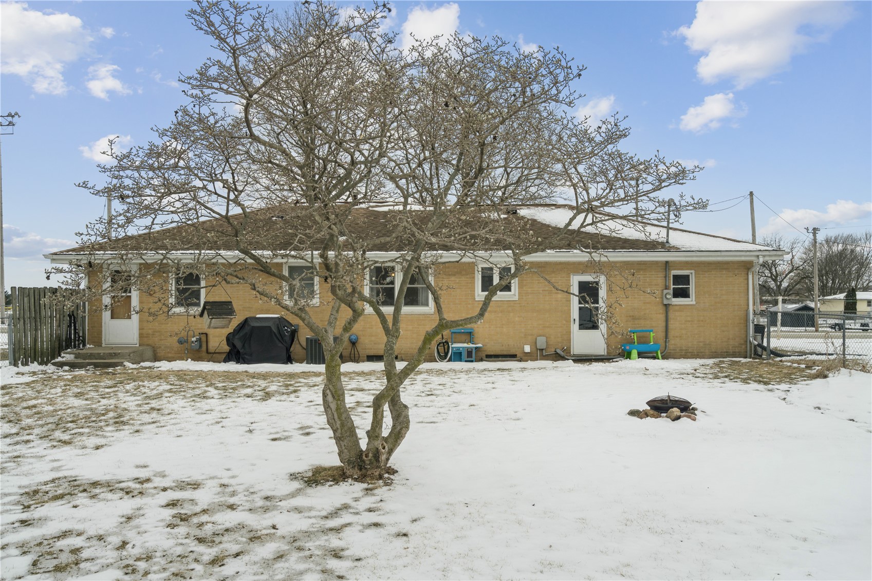 508 Valley Street Center Point IA 52213