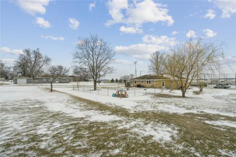 508 Valley Street Center Point IA 52213