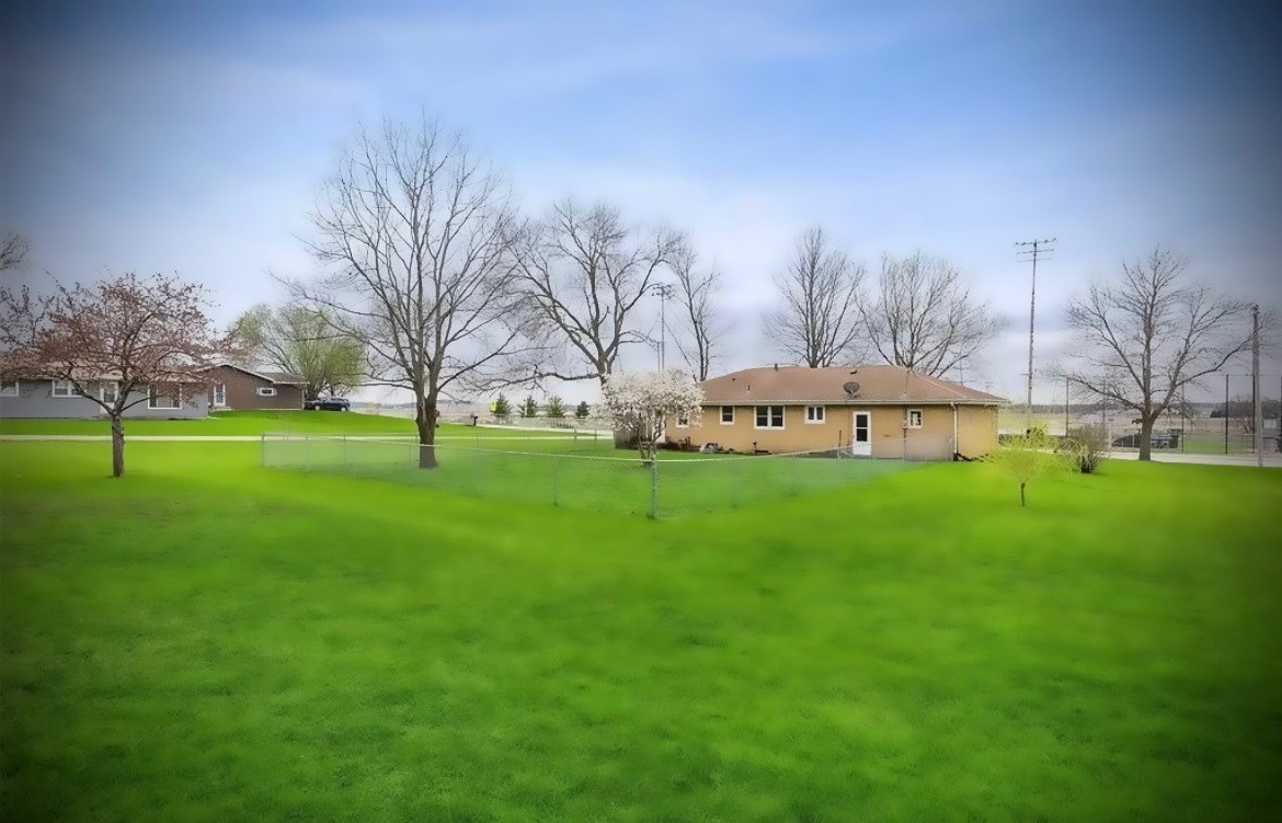 508 Valley Street Center Point IA 52213