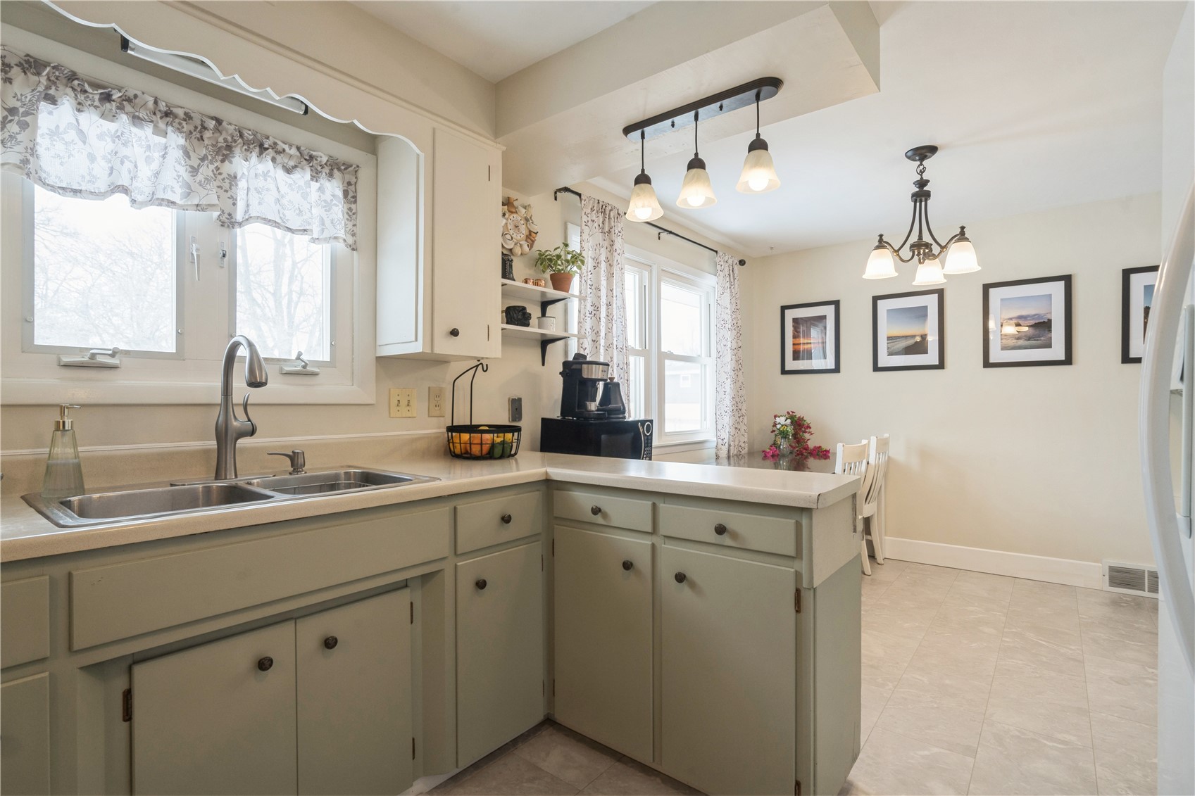 508 Valley Street Center Point IA 52213