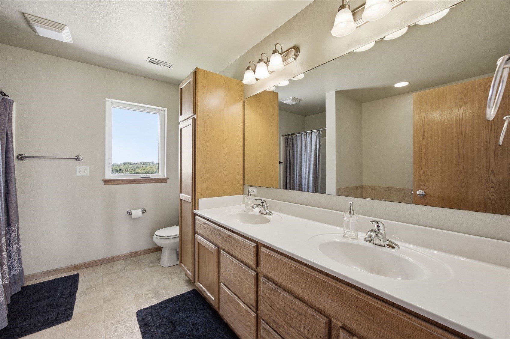 220 E Jefferson Street North Liberty IA 52317