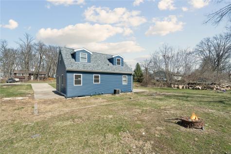 129 Northwood Drive Hiawatha IA 52233