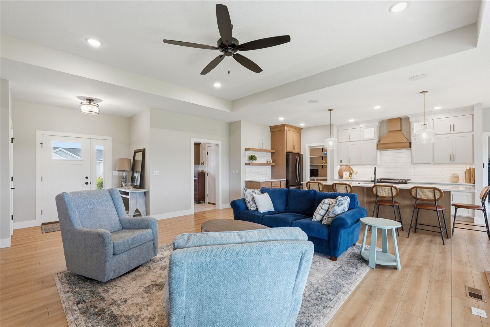 3008 Prairielight Court Hiawatha IA 52233