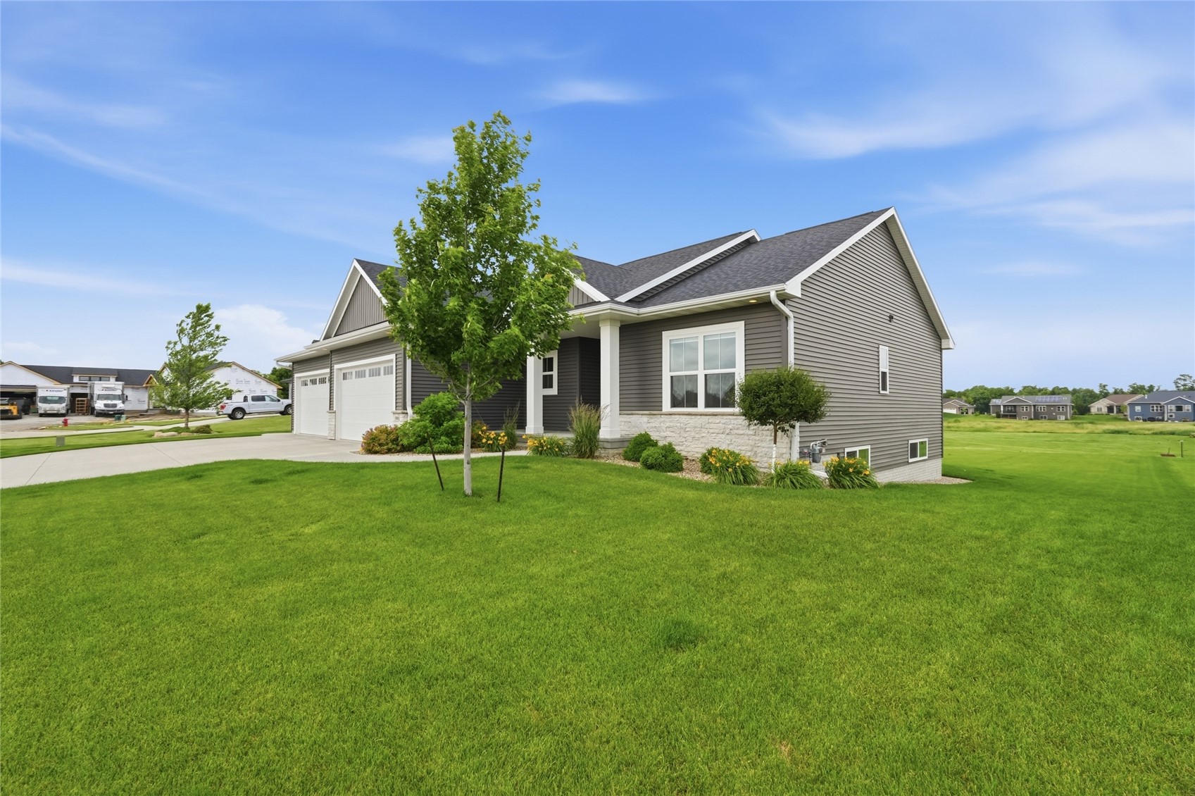 3008 Prairielight Court Hiawatha IA 52233