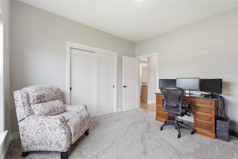 3008 Prairielight Court Hiawatha IA 52233
