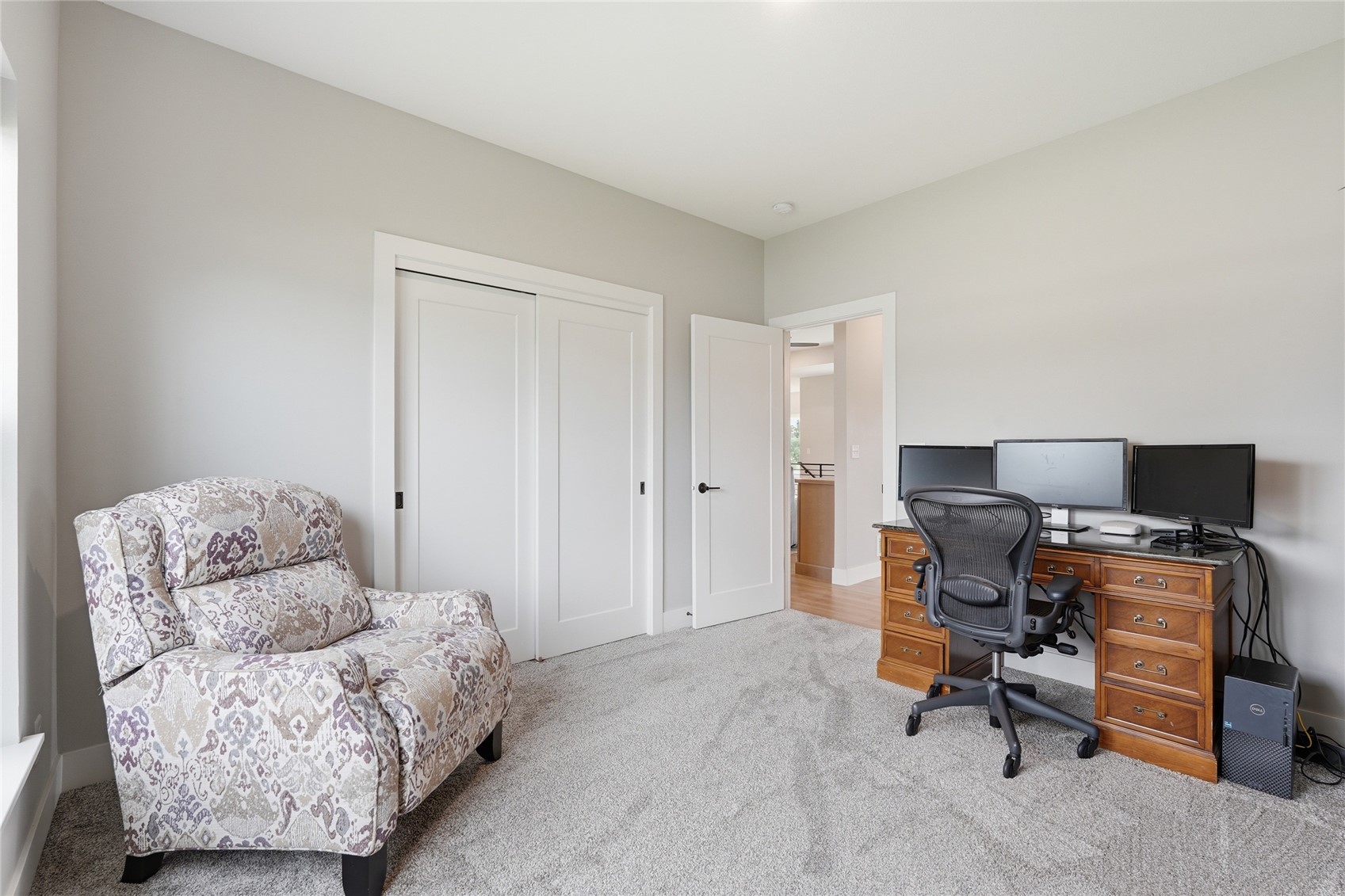 3008 Prairielight Court Hiawatha IA 52233