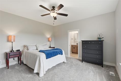 3008 Prairielight Court Hiawatha IA 52233