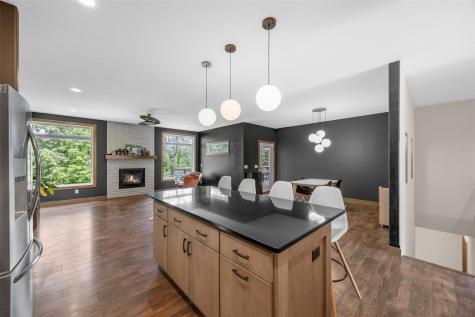 3061 Dell Ridge Lane Hiawatha IA 52233