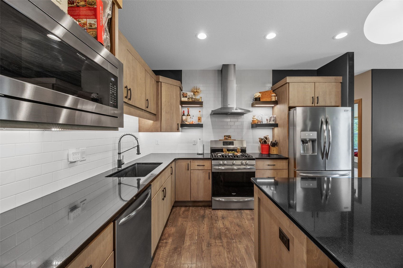 3061 Dell Ridge Lane Hiawatha IA 52233