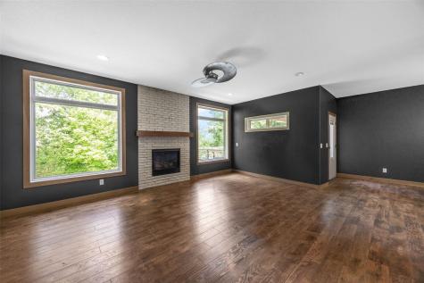 3061 Dell Ridge Lane Hiawatha IA 52233