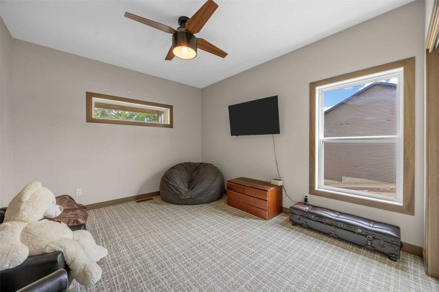 3061 Dell Ridge Lane Hiawatha IA 52233